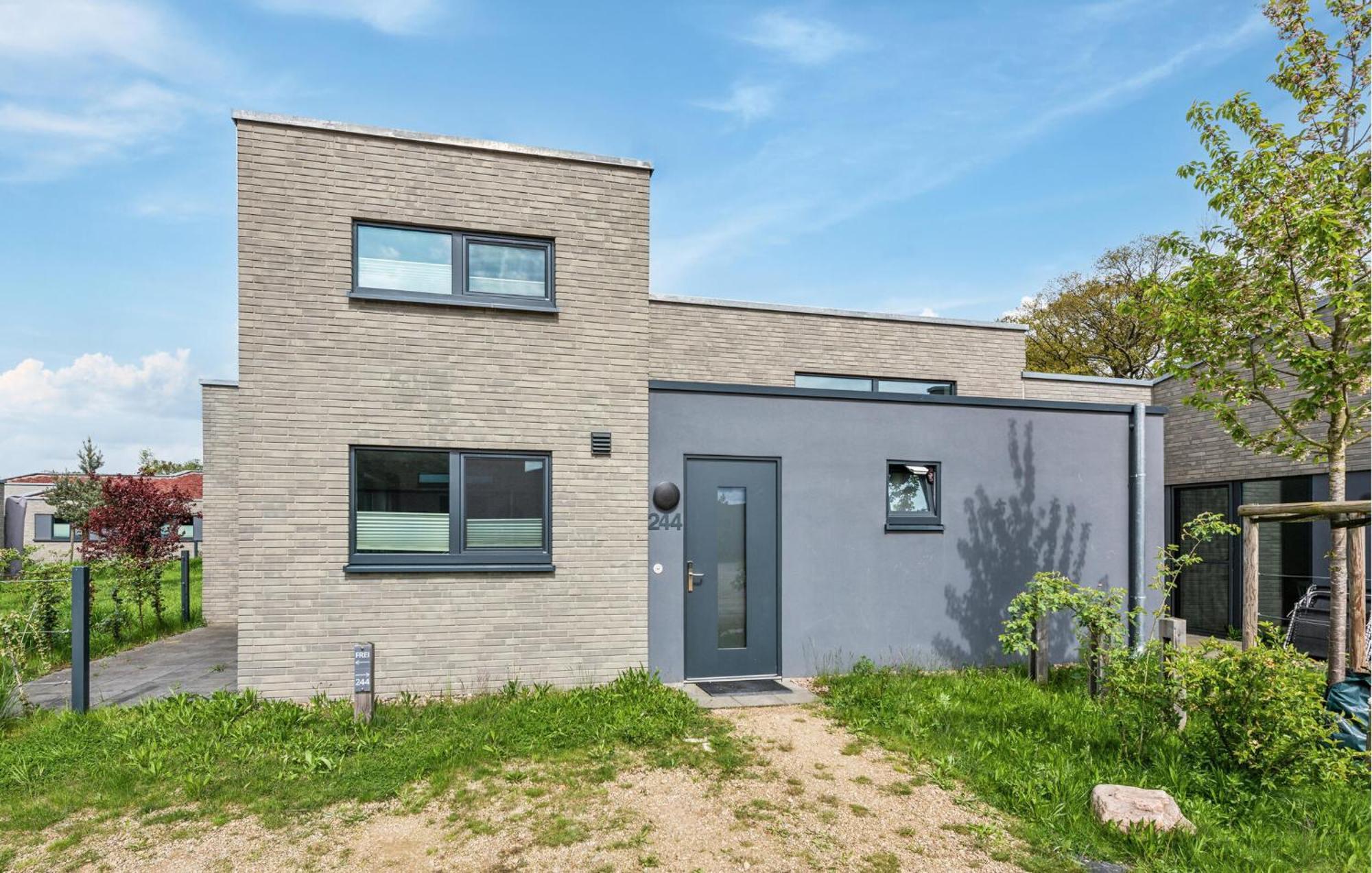 2 Bedroom Gorgeous Home In Lembruch-Duemmer See Zewnętrze zdjęcie